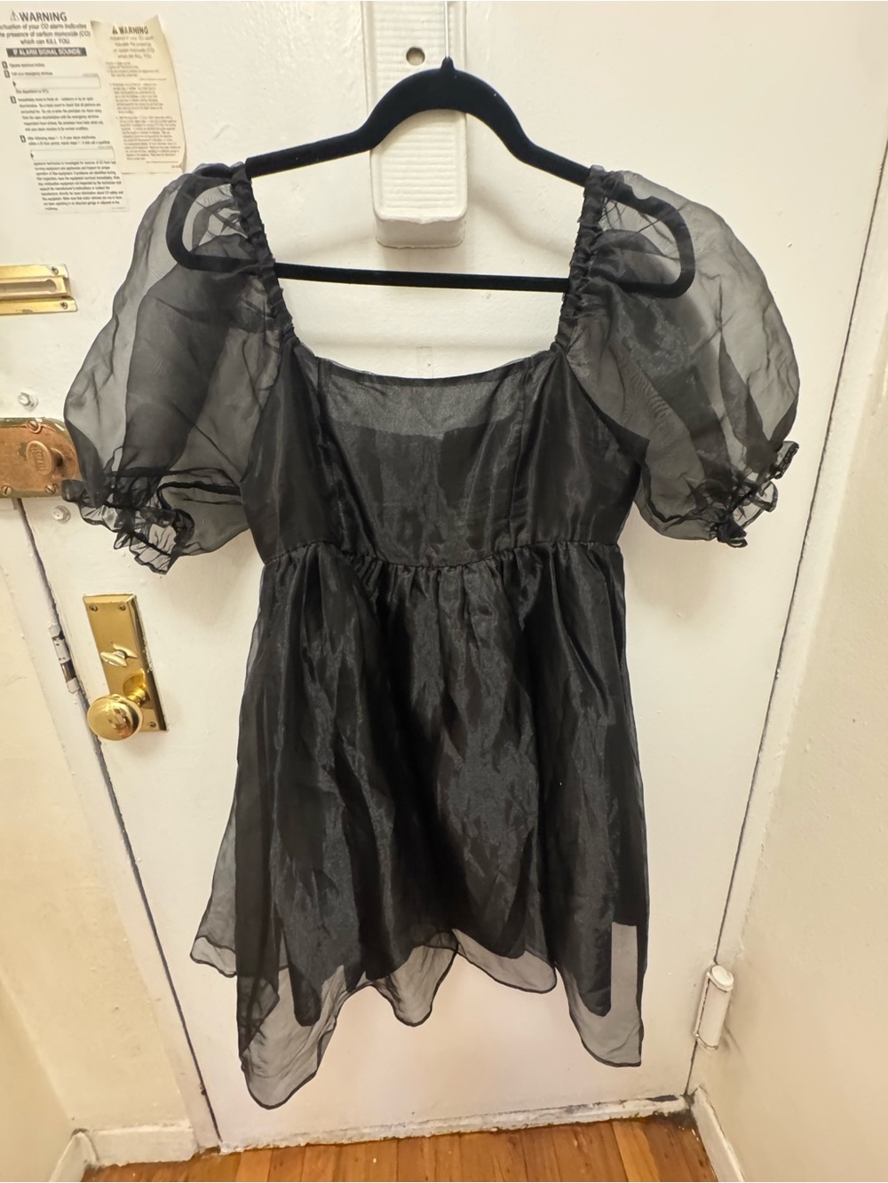 En Saison Black Organza Puff-Sleeve Babydoll Tunic - Picture 2 of 6